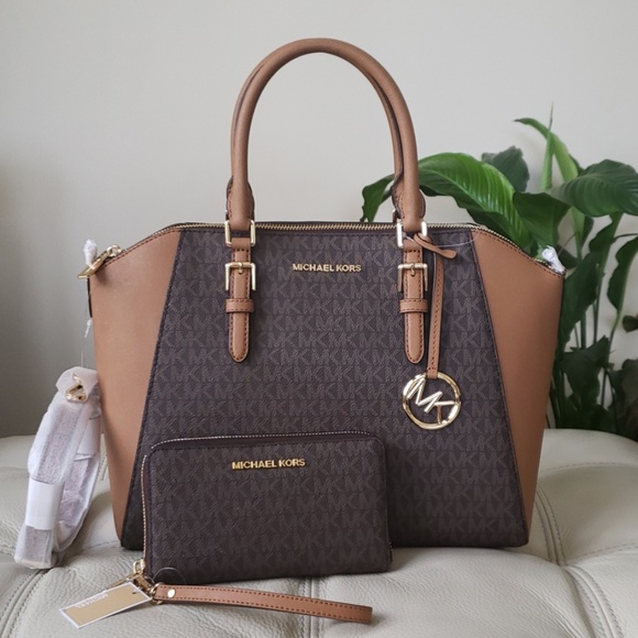 Michael Kors 2PC LG Ciara Satchel & Wrislet - Picture 2 of 7